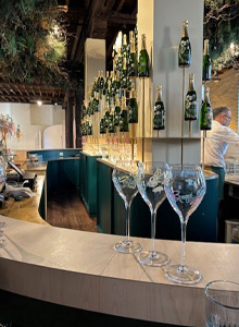 Perrier Jouet Bar